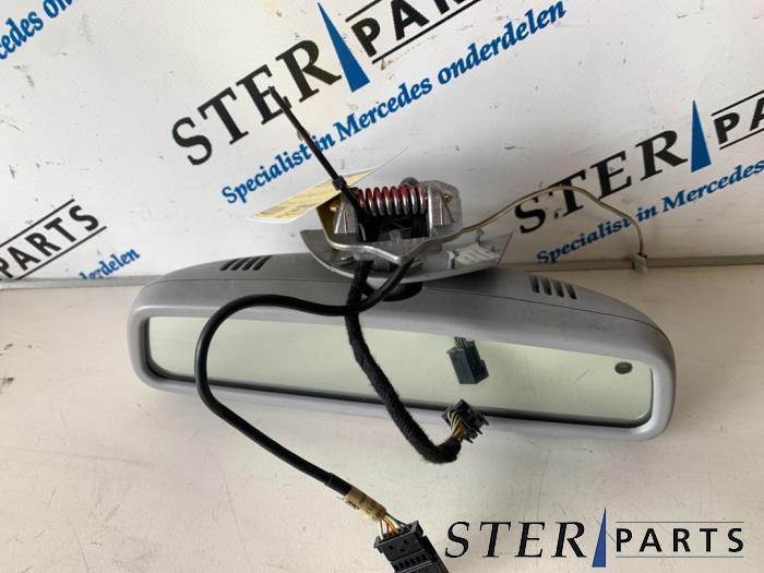 Binnenspiegel van een Mercedes E-Klasse, Auto-onderdelen, Spiegels, Mercedes-Benz, Gebruikt, 3 maanden garantie, Ophalen of Verzenden