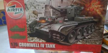 cromwell de figuur maar hier de tank 1/72 beschikbaar voor biedingen