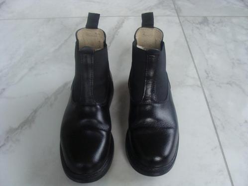 chaussures d'équitation, Fouganza, 1 pointure 33 et 1 de 35, Vêtements | Femmes, Chaussures, Comme neuf, Autres types, Noir, Enlèvement ou Envoi