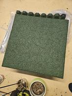 Nieuw: 4 rubberen veiligheidstegels 50x50cm inclusief pinnen, Ophalen, Nieuw, Kunststof