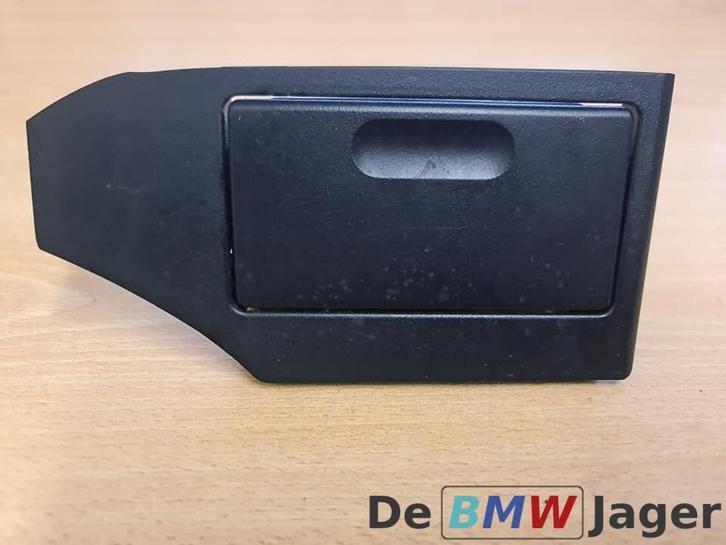Asbak Links achter zwart BMW 5-serie E39 51168200233, Auto-onderdelen, Interieur en Bekleding, BMW, Gebruikt, Ophalen of Verzenden
