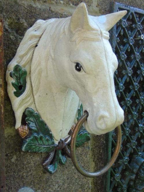 handdoekenrek buste van een paardenhoofd in gietijzer pat, Tuin en Terras, Tuinwanddecoratie, Nieuw, Ophalen of Verzenden