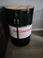 Barkast + stoel, gemaakt uit echte Honda olievaten, Ophalen, Zo goed als nieuw