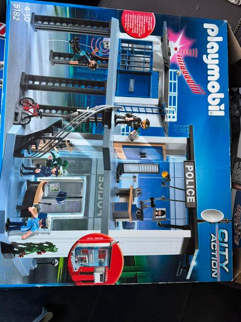 Playmobil politiebureau 71395, Verzamelen, Speelgoed, Zo goed als nieuw, Ophalen of Verzenden