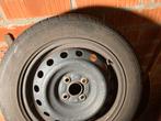 Toyota Yaris winterbanden op velg, Auto-onderdelen, Banden en Velgen, Ophalen, Gebruikt, 15 inch, Band(en)