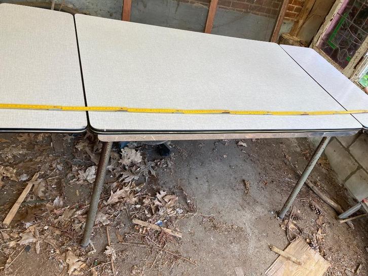 Oude ijzeren uittrekbare tafel, Huis en Inrichting, Tafels | Eettafels, Gebruikt, 50 tot 100 cm, 100 tot 150 cm, Rechthoekig, Metaal