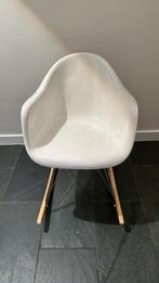 Eames rocking chair replica, Huis en Inrichting, Stoelen, Metaal, Ophalen of Verzenden, Wit, Zo goed als nieuw