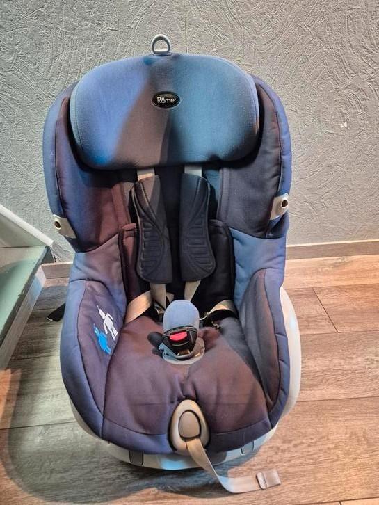 Römer britax met isofix, Kinderen en Baby's, Autostoeltjes, Zo goed als nieuw, Isofix, Ophalen of Verzenden
