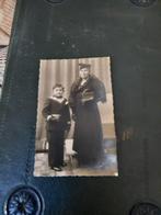 oude foto moeder met zoon ca 1910, Verzamelen, Foto's en Prenten, Foto, Ophalen of Verzenden, Zo goed als nieuw, Voor 1940