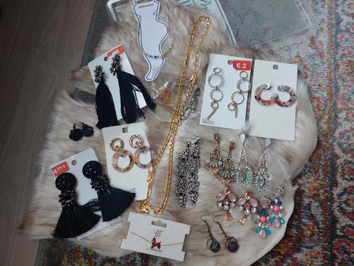Statement oorbellen te koop (Twice as Nice, Nicky Vankets), Handtassen en Accessoires, Oorbellen, Zo goed als nieuw, Ophalen of Verzenden