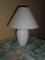 2 lampadairs wit+kap, Enlèvement ou Envoi, Comme neuf