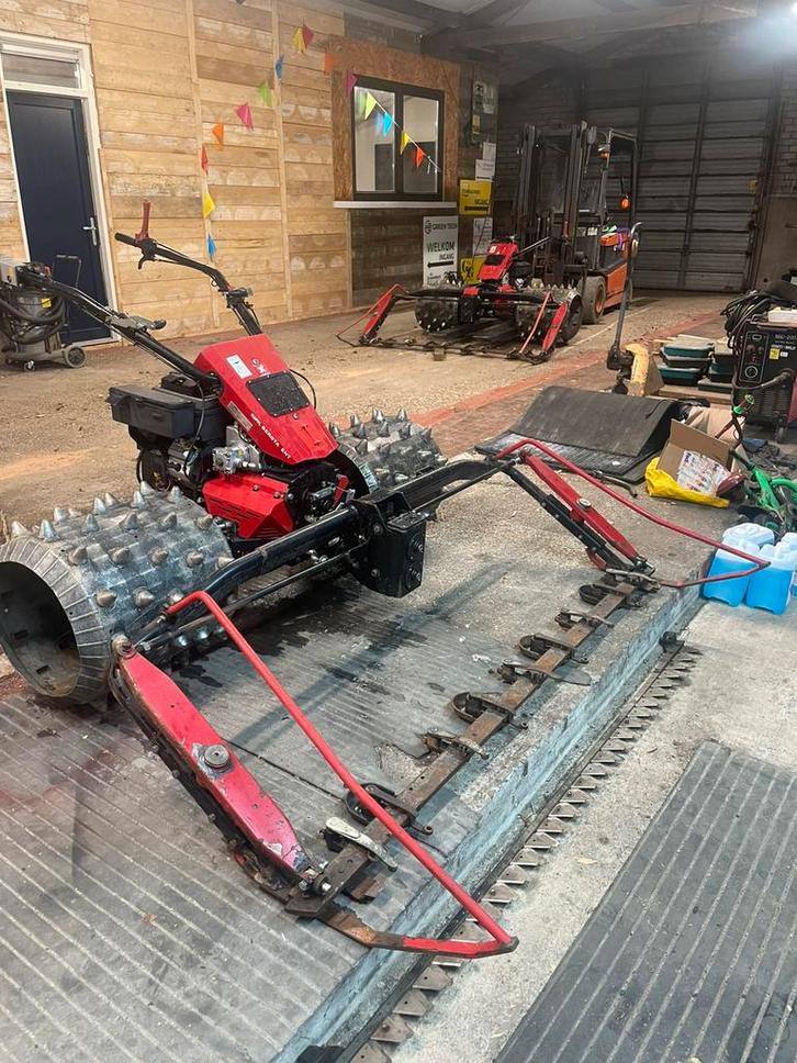 1  Köppl werktuigdrager Bergtalent 18 pk vanguard hydrostaat, Tuin en Terras, Grasmaaiers, Gebruikt, Benzine-grasmaaier, 50 cm of meer