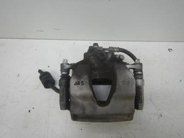 Mercedes-Benz A-Klasse W177 Remklauw Links-voor A1774215100 beschikbaar voor biedingen