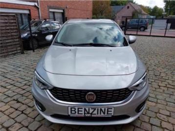 Fiat Tipo / 2017/ 30000km!!/ 1.4cc benz/ €10990 beschikbaar voor biedingen