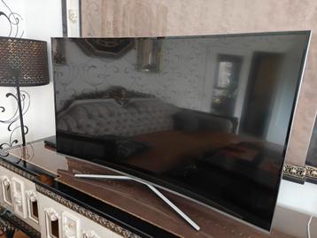 Samsung 55" Curved UHD Smart TV beschikbaar voor biedingen