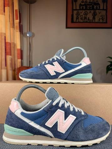 New Balance 373 Sneakers Maat 37.5 Blauw/Mintgroen/Rose/Wit beschikbaar voor biedingen