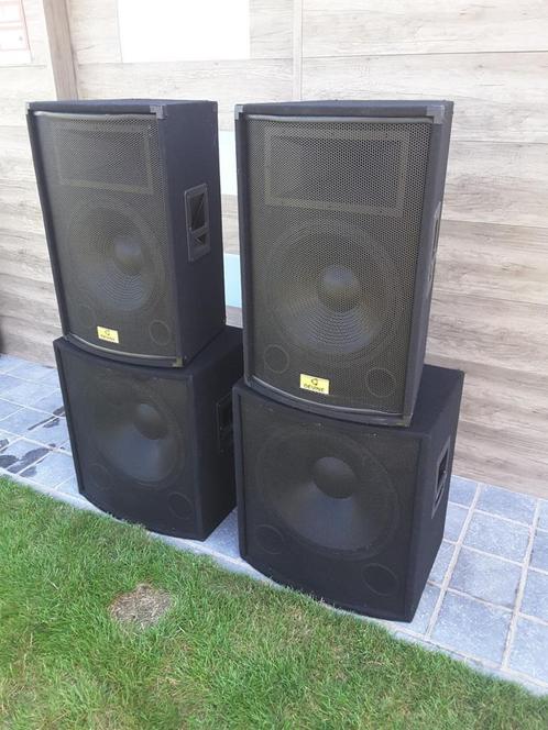 Krachtige geluidsinstallatie in perfect werkende staat., Muziek en Instrumenten, Versterkers | Keyboard, Monitor en PA, Zo goed als nieuw