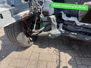 BRAS DE SUSPENSION AVANT DROIT (TRIANGLE) Volkswagen T-Roc, Utilisé, Volkswagen