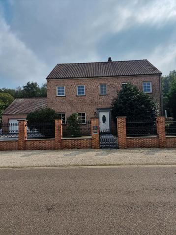 Statige villa met 5 slaapkamers in Heppen disponible aux enchères