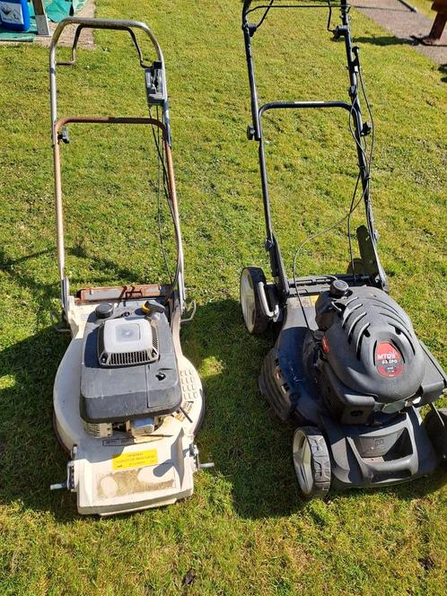 grasmaaier benzine 2x voor herstel/opmaak, Tuin en Terras, Grasmaaiers, Gebruikt, Opvangbak, Ophalen