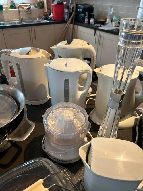 Div. Keukengerief wegens verhuis naar rusthuis, Elektronische apparatuur, Keukenmixers, Zo goed als nieuw, Ophalen