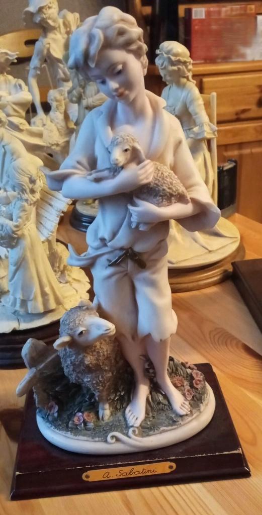 Beeld van A. Sabatini Herder met lammetjes, Verzamelen, Beelden en Beeldjes, Gebruikt, Overige typen, Ophalen