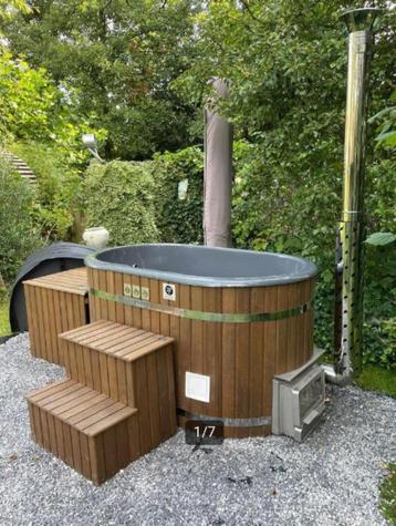 Hottub Intergraal | 2 persoons | full option | bubbels | jet beschikbaar voor biedingen