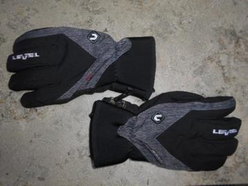 Nieuwe handschoenen Level  /  Maat XL   beschikbaar voor biedingen