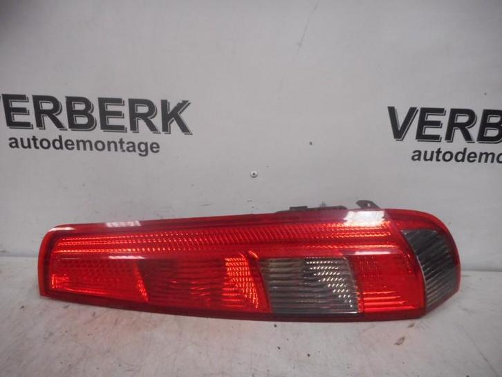 ACHTERLICHT RECHTS Ford Fiesta 5 (JD / JH) (2s4113a602b), Auto-onderdelen, Verlichting, Ford, Gebruikt