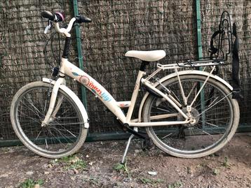 Meisjesfiets Bikefun met slot en fietsenrek beschikbaar voor biedingen