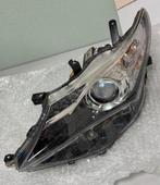 Phare avant gauche Toyota Auris 2 E18 2012-2016 8115002E21, Enlèvement ou Envoi, Utilisé, Toyota