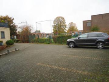 zes staanplaatsen in maaseik beschikbaar voor biedingen