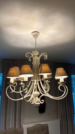 Rustieke Luster met 8 lampenkapjes, crème, Huis en Inrichting, Lampen | Kroonluchters, Ophalen, Zo goed als nieuw, Metaal, Rustiek