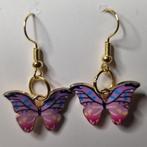 Oorbellen „Fuchsia butterfly”, Handtassen en Accessoires, Oorbellen, Ophalen of Verzenden, Nieuw, Goud, Hangers