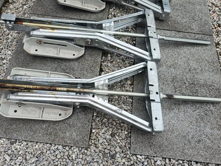 4stuks AL-KO Caravan steunpoot uitdraaisteun poot steun voet, Caravanes & Camping, Caravanes & Camping Autre, Utilisé, Enlèvement