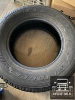 Bridgestone dueller AT 265/65/17  €110 per band, Ophalen, Gebruikt, Personenwagen, Banden en Velgen