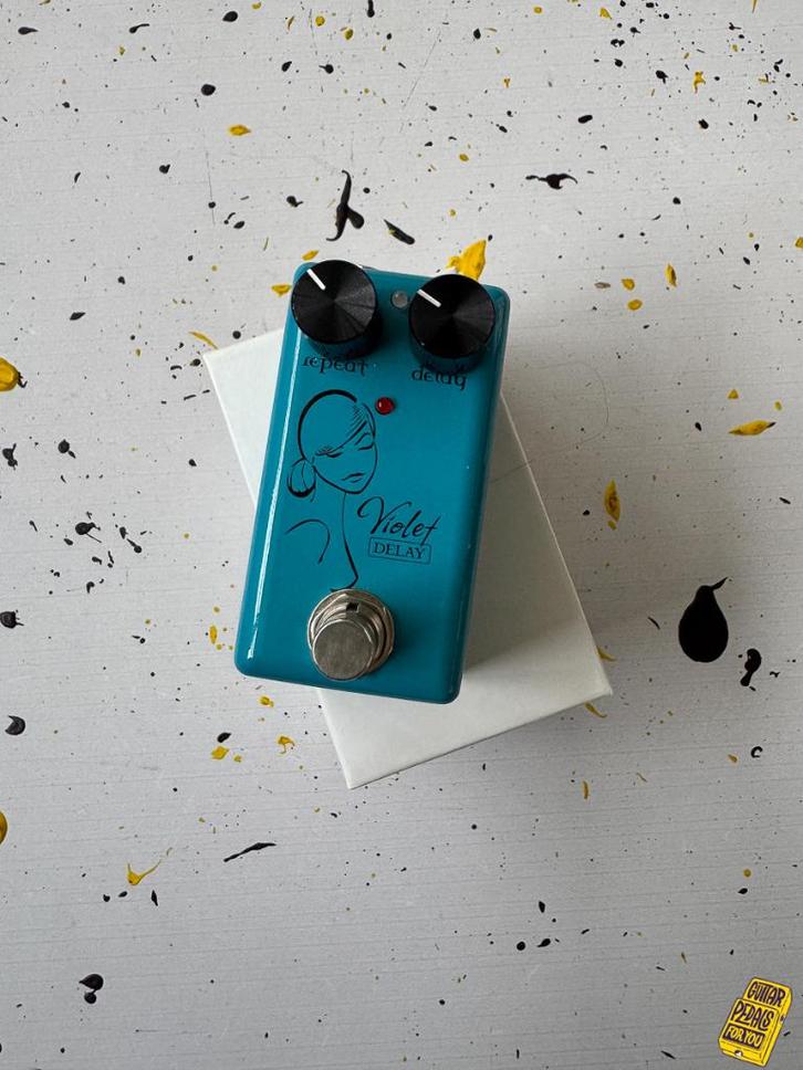 Red Witch Seven Sisters Violet Delay, Musique & Instruments, Effets, Utilisé, Delay ou Écho, Enlèvement ou Envoi