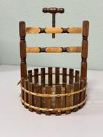 Antiek Vintage 1950 houten hout wensput mand notenkraker, Ophalen of Verzenden