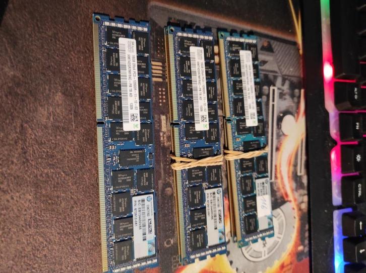 SK Hynix 16GB DDR3 RAM-geheugen voor servers! , Computers en Software, RAM geheugen, Zo goed als nieuw, Server, 16 GB, DDR3, Ophalen