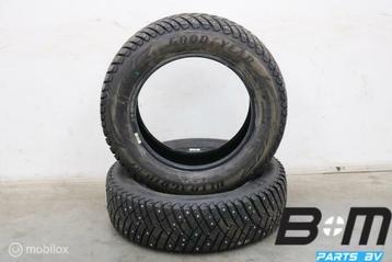 2 x 1856515 88T Goodyear UltraGrip Ice Spikes 9mm 185 65 15 beschikbaar voor biedingen