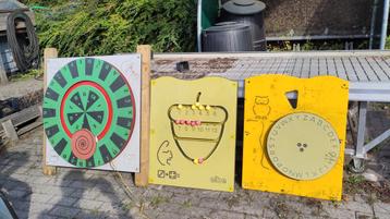 buitenspelborden voor tegen de muur beschikbaar voor biedingen
