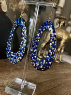 Boucles d'oreilles Chique Blue peintes à la main par J&s, Bijoux, Sacs & Beauté, Boucles d'oreilles, Neuf, Enlèvement ou Envoi