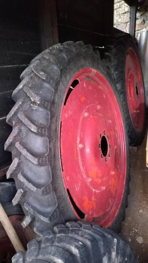 roues etroites 230/95 r44, Zakelijke goederen, Landbouw | Onderdelen | Banden, Velgen en Assen, Ophalen