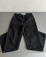 Zwarte jeans mom fit Bershka - EUR 32, Vêtements | Femmes, Jeans, Enlèvement ou Envoi, Noir, Comme neuf, W27 (confection 34) ou plus petit