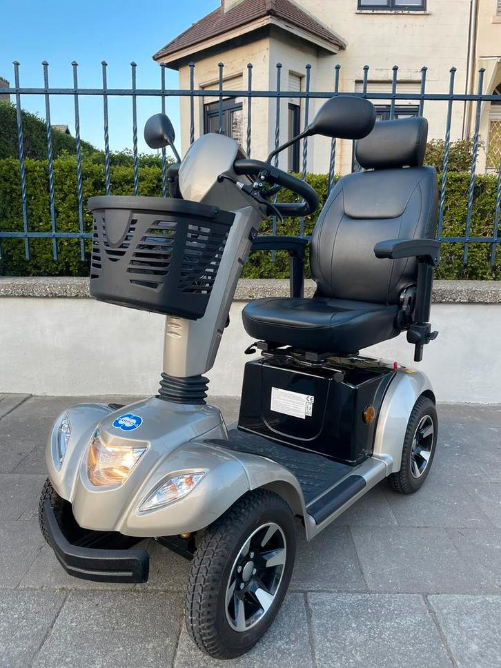 Scootmobiel Vermeiren Carpo 4 elektrische scooter nieuwstaat, Diversen, Rolstoelen, Zo goed als nieuw, Elektrische rolstoel, Inklapbaar