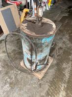 Pneumatische smeer ketel, Enlèvement, Utilisé