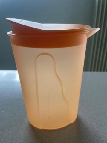 tupperware oranje kan  ALS NIEUW beschikbaar voor biedingen