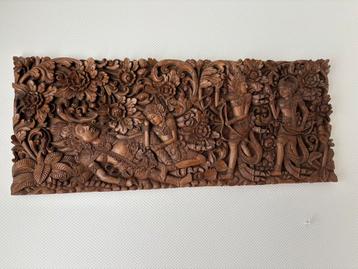 Wanddecoratie in hout beschikbaar voor biedingen