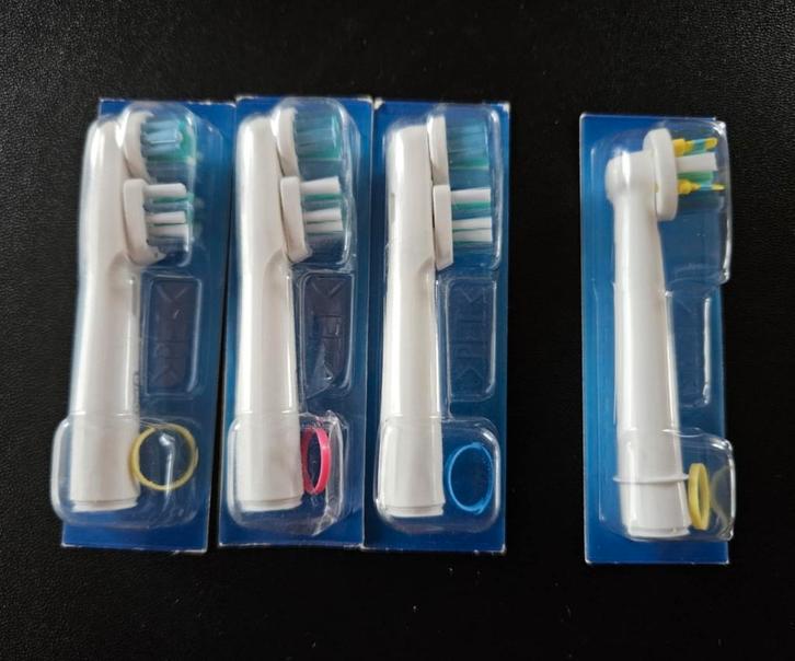 Lot 4 brossettes ORAL b pour brosse à dents électrique, Bijoux, Sacs & Beauté, Beauté | Soins de la bouche, Neuf, Tête de brosse