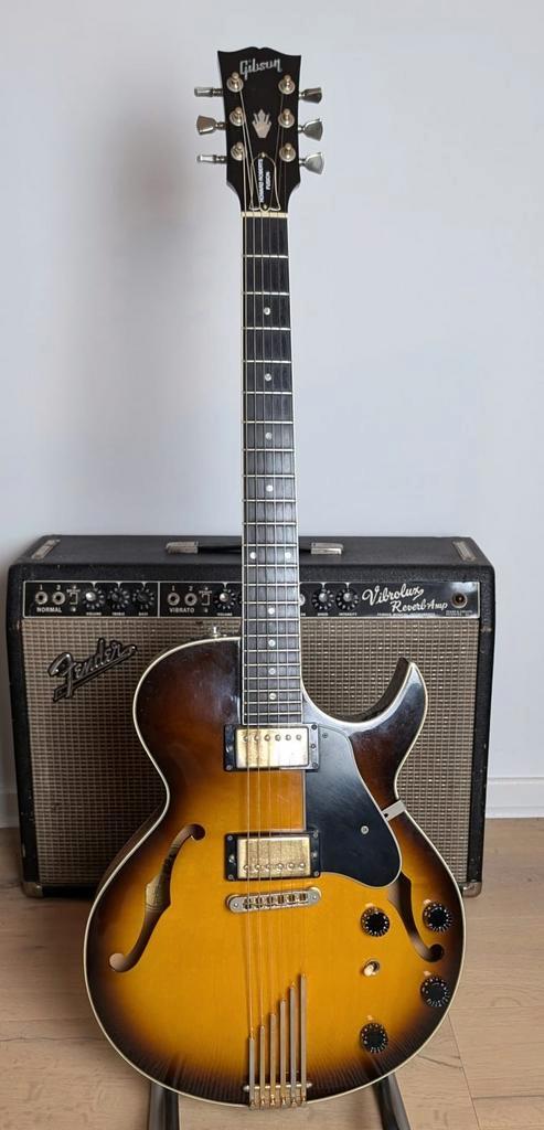 Gibson Howard Roberts Fusion 2000 (video), Muziek en Instrumenten, Snaarinstrumenten | Gitaren | Elektrisch, Zo goed als nieuw